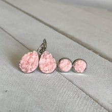 Load image into Gallery viewer, Carnation