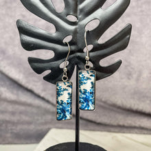 Load image into Gallery viewer, Timeless Floral