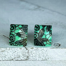 Load image into Gallery viewer, Risqué