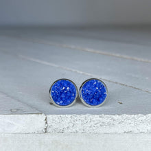 Load image into Gallery viewer, So Regal