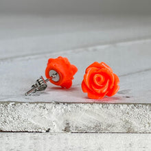 Load image into Gallery viewer, Rosebud