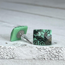 Load image into Gallery viewer, Risqué