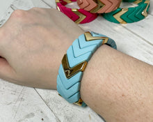 Load image into Gallery viewer, Straight Arrow Bracelet