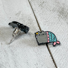 Load image into Gallery viewer, Purr-maid