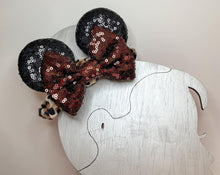 Load image into Gallery viewer, Minnie Leopard Scrunchie