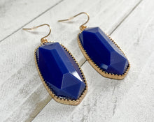 Load image into Gallery viewer, Coraline