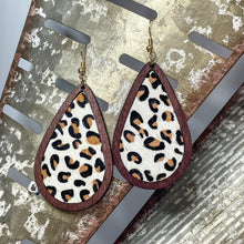 Load image into Gallery viewer, Savage