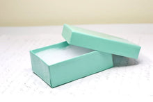 Load image into Gallery viewer, Small Box #32