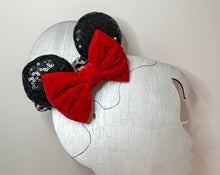 Load image into Gallery viewer, Minnie Leopard Scrunchie
