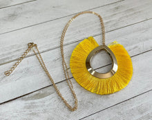 Load image into Gallery viewer, Boho Flair Necklace
