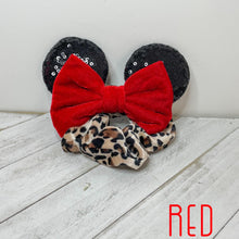 Load image into Gallery viewer, Minnie Leopard Scrunchie
